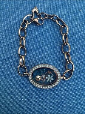 Origami Owl Rose Gold Floating Charm Oval Bracelet